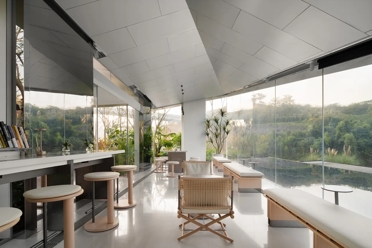 Qingxi River Café