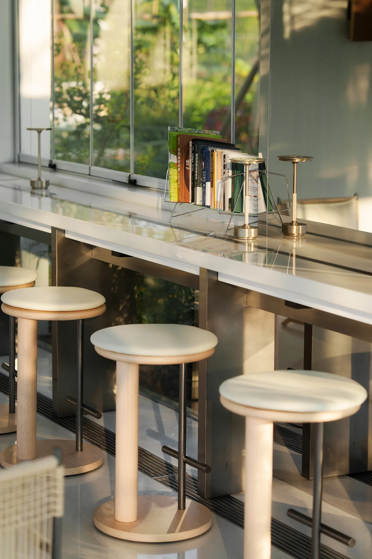 Qingxi River Café