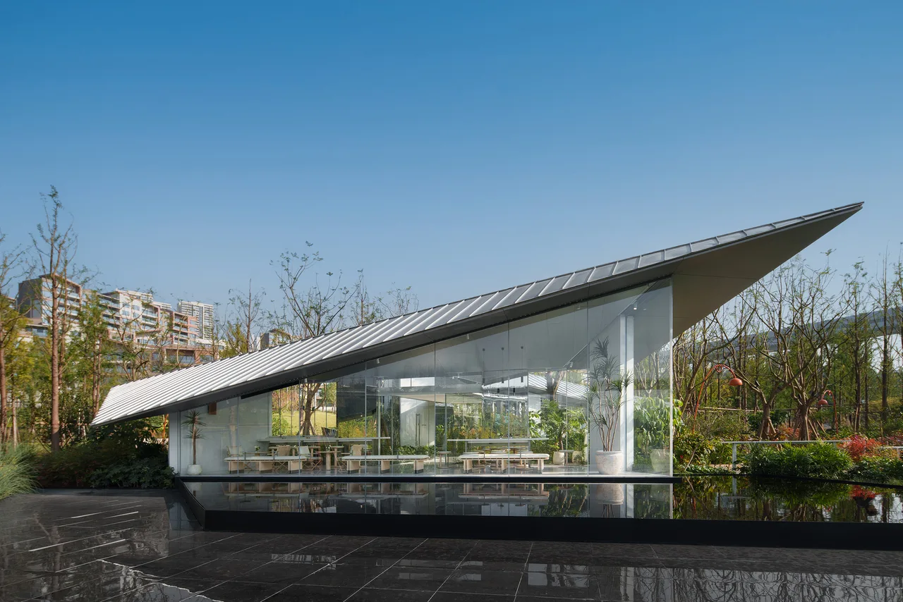 Qingxi River Café